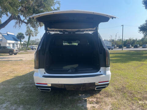 2025 Cadillac Escalade ESV Luxury