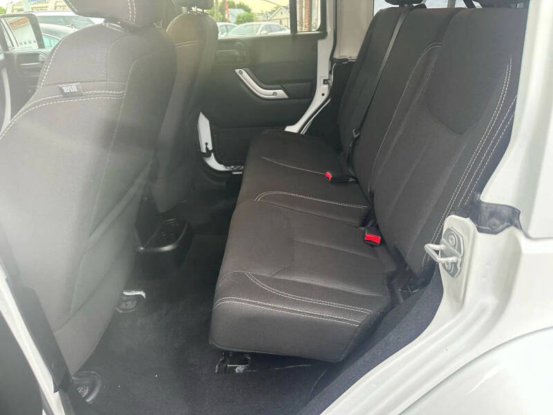 2018 Jeep Wrangler JK Unlimited Sahara