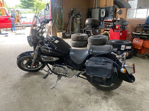 2012 Hyosing Aguila