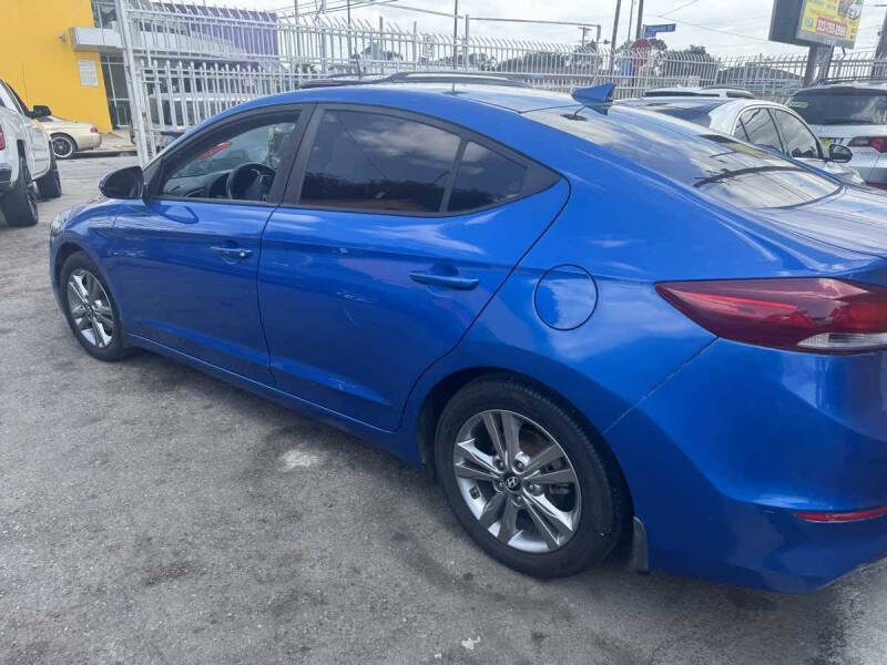 2018 Hyundai Elantra