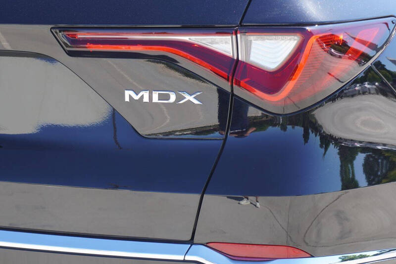 2025 Acura MDX w/Tech