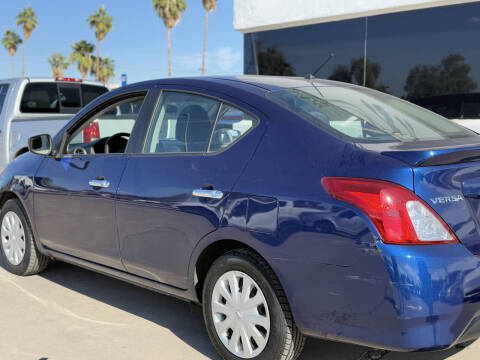 2019 Nissan Versa SV