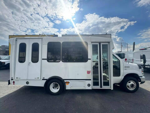 2013 Ford E-Series for sale at Connect Truck and Van Center - Passenger Vans in Indianapolis IN