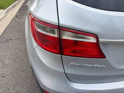 2016 Hyundai Santa Fe SE