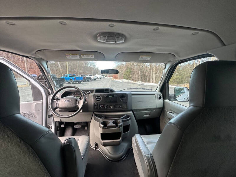 2009 Ford E-Series E-350 SD XL