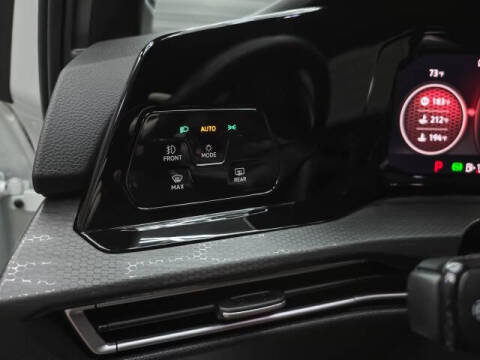 2024 Volkswagen Golf GTI SE