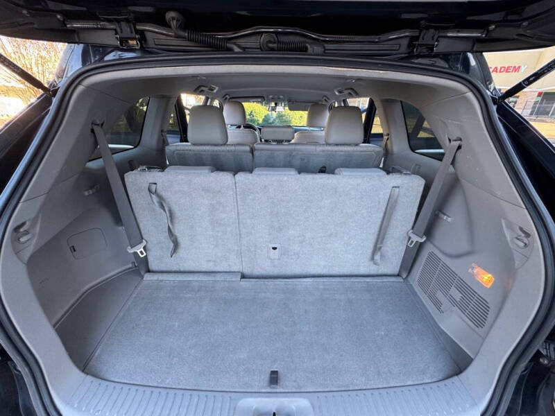 2014 Toyota Highlander LE