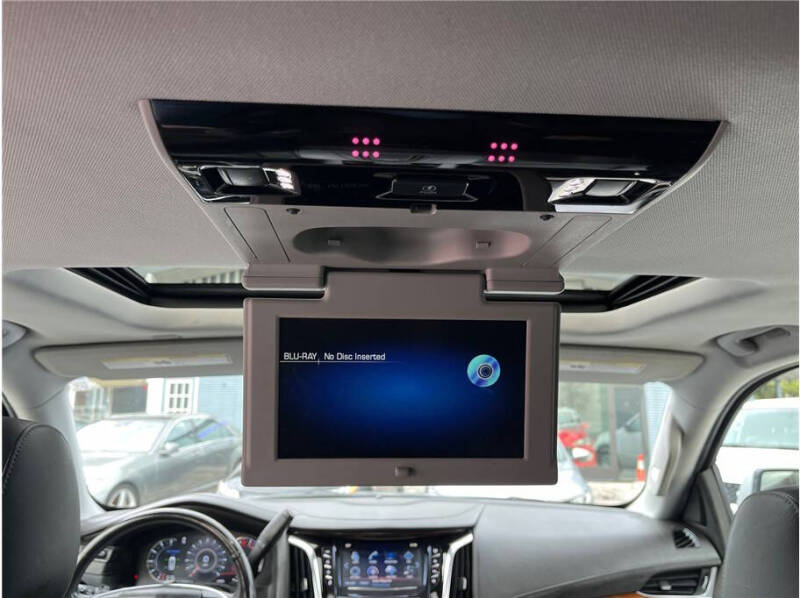 2014 Cadillac Escalade Premium