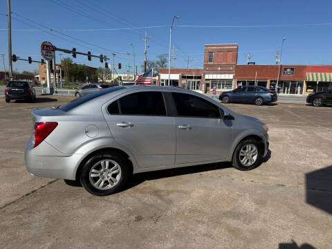 2015 Chevrolet Sonic LS Auto