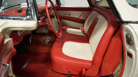 1956 Ford Thunderbird