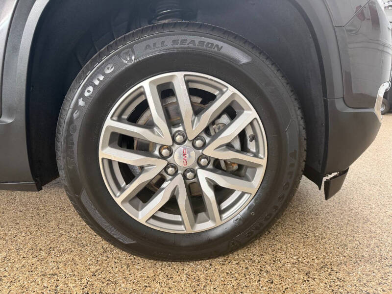 2017 GMC Acadia SLE-2