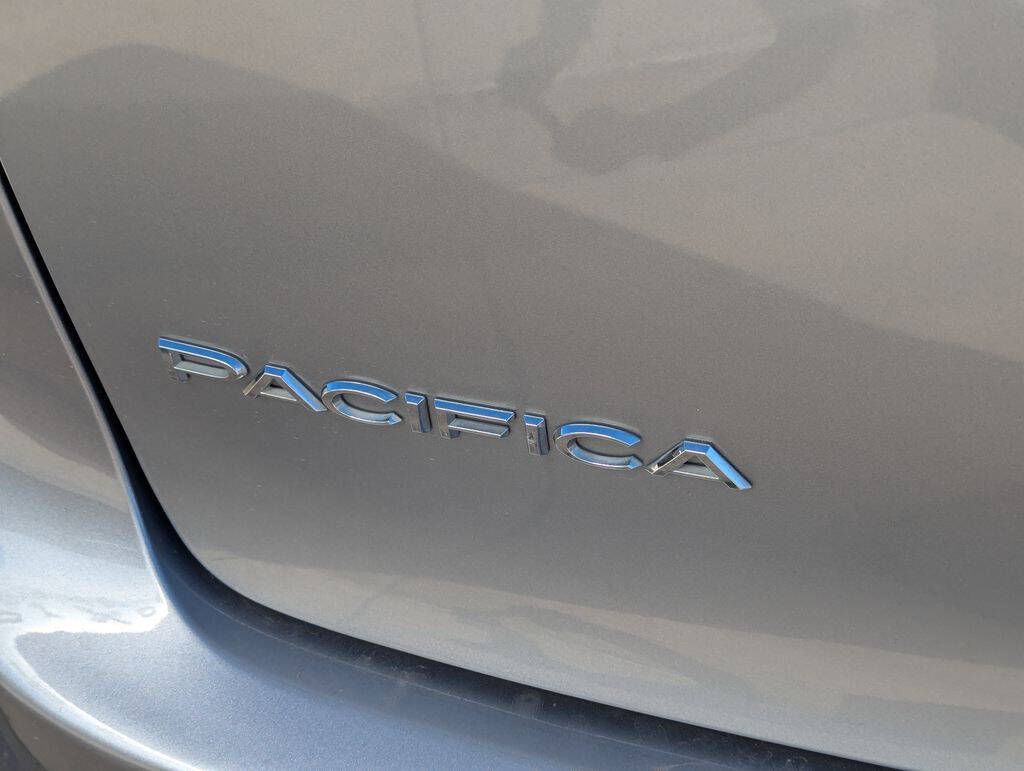 2021 Chrysler Pacifica for sale at Axio Auto Boise in Boise, ID