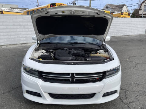 2015 Dodge Charger SE