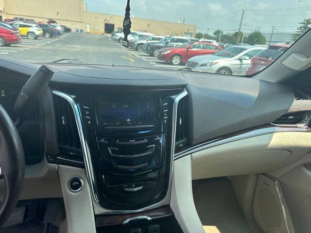 2015 Cadillac Escalade Luxury