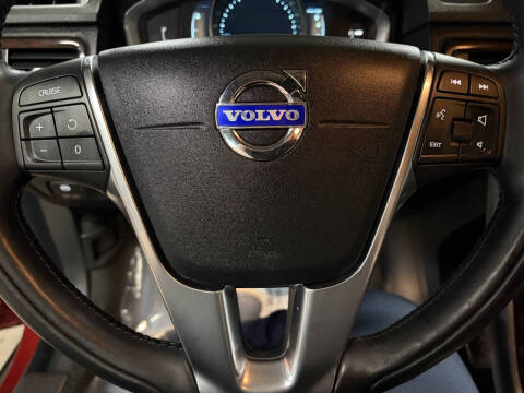 2015 Volvo XC70 T6 Platinum