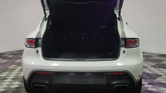 2023 Porsche Macan
