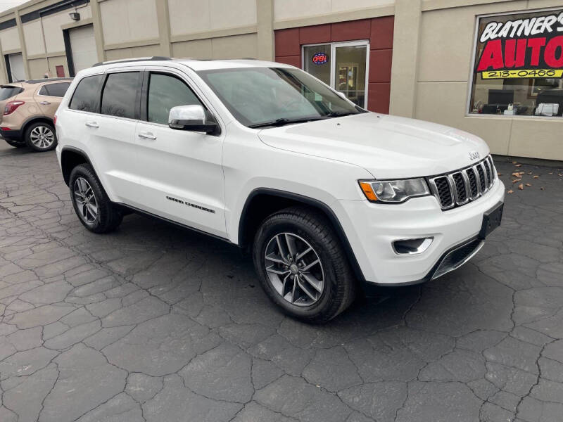 Jeep Grand Cherokee's photo