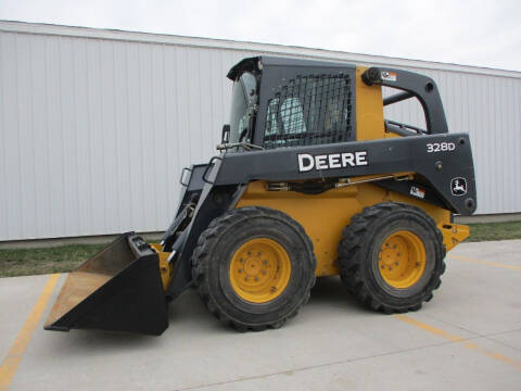 2010 John Deere 328D SKID STEER
