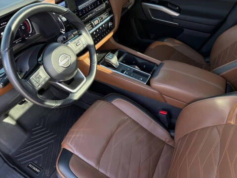 2023 Nissan Pathfinder Platinum