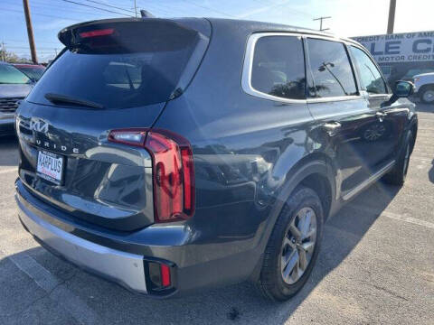 2024 Kia Telluride LX