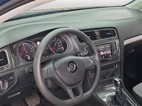 2016 Volkswagen e-Golf SE