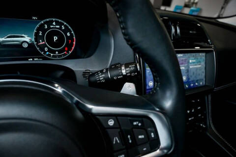 2019 Jaguar F-PACE 25t R-Sport