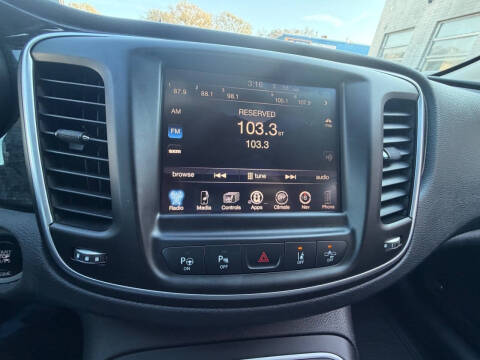 2015 Chrysler 200 C