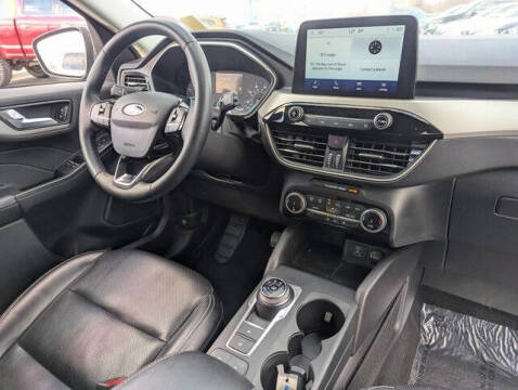 2022 Ford Escape SEL