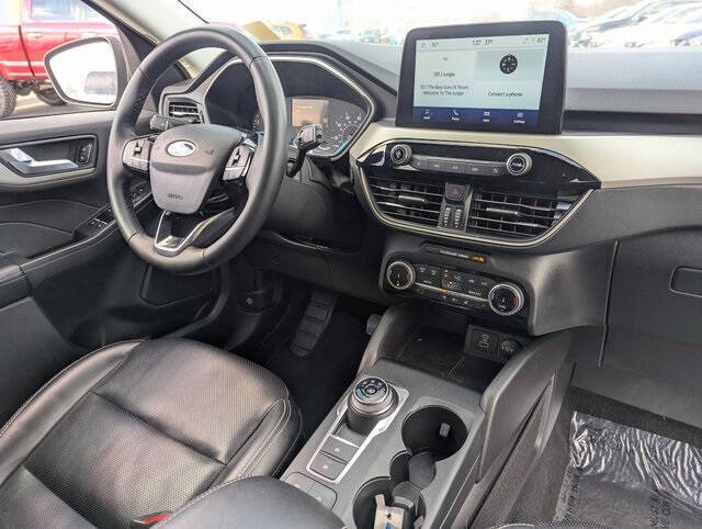 2022 Ford Escape SEL