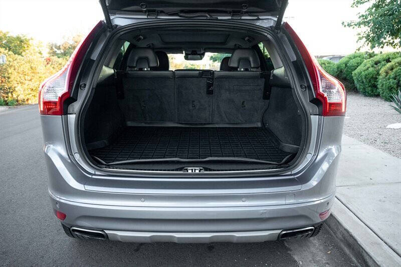 2017 Volvo XC60 T5 Inscription