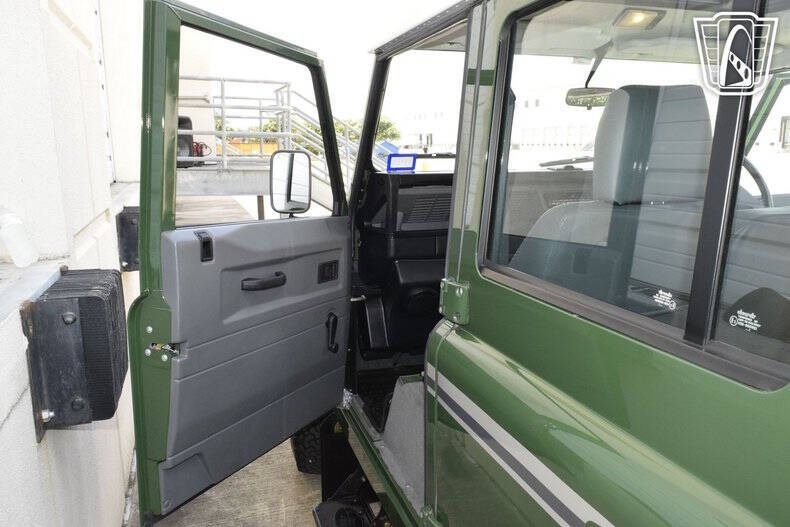 1997 Land Rover Defender