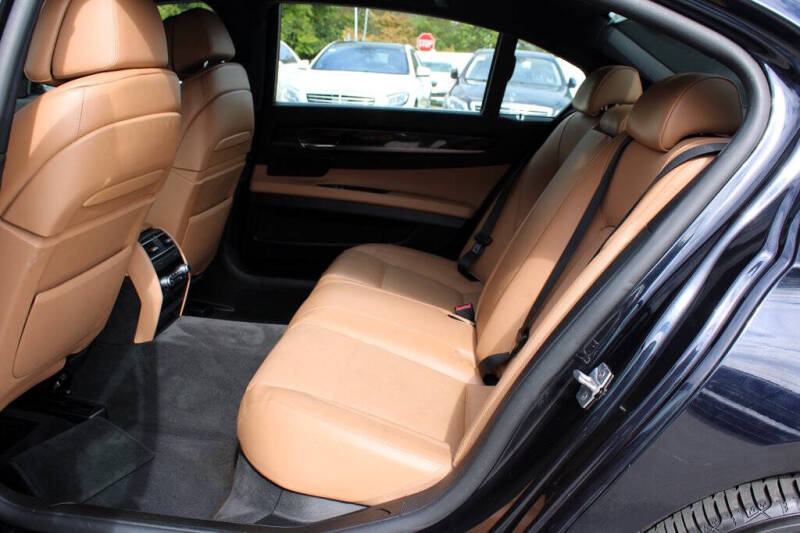 2012 BMW 7 Series 750Li xDrive