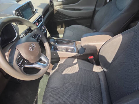 2019 Hyundai Santa Fe SE 2.4L