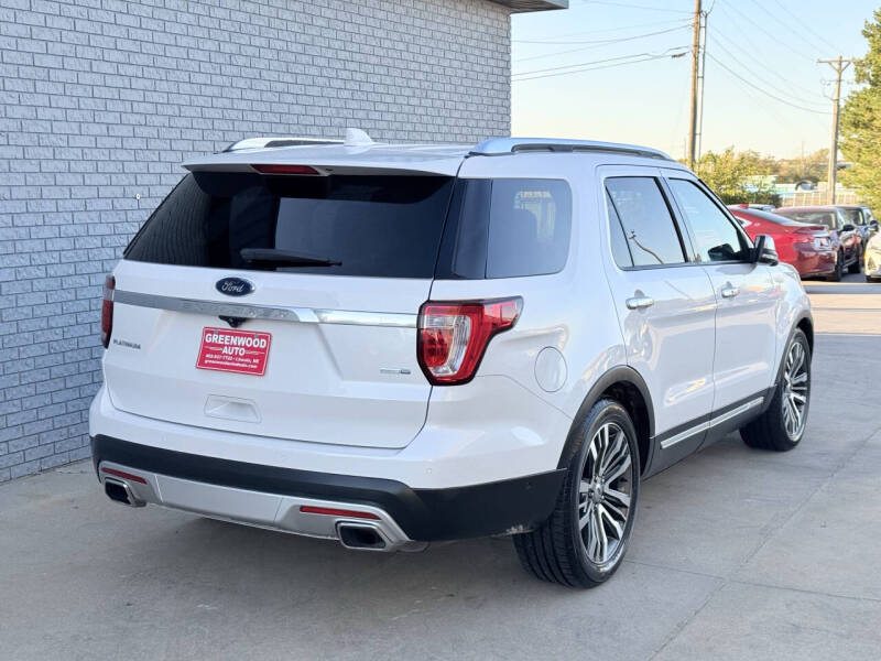 2017 Ford Explorer Platinum