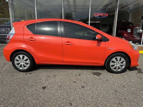 2013 Toyota Prius c Two