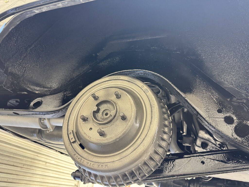 1972 Cadillac DeVille 36