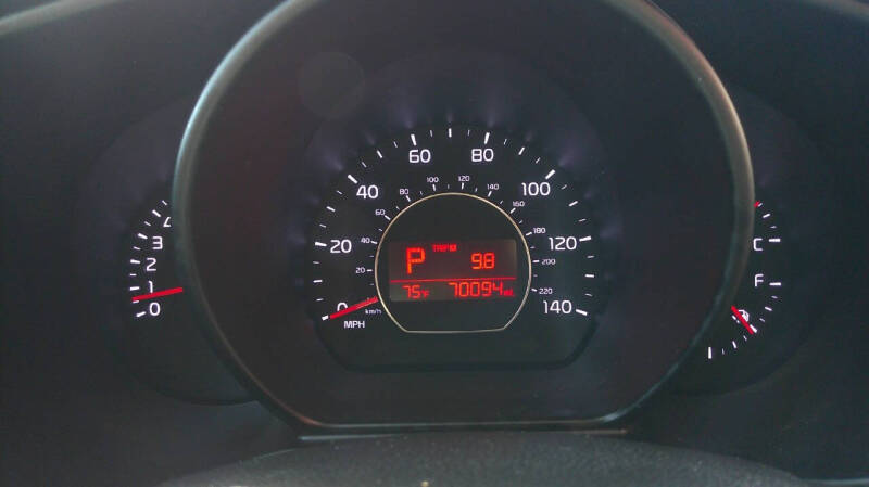 2016 Kia Soul +