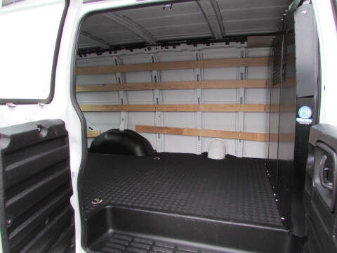 2022 Chevrolet Express 2500