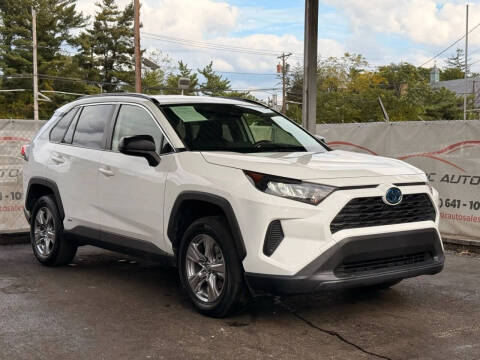 2022 Toyota RAV4 Hybrid LE