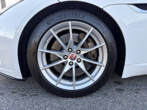 2018 Jaguar F-TYPE 296HP