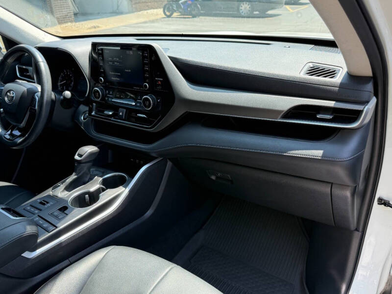 2020 Toyota Highlander XLE