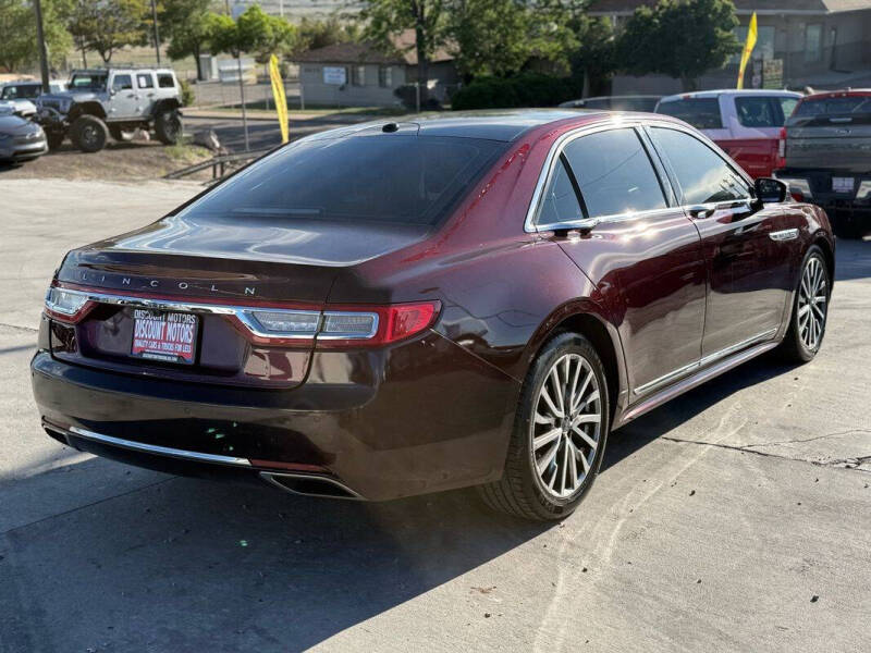 2017 Lincoln Continental Select