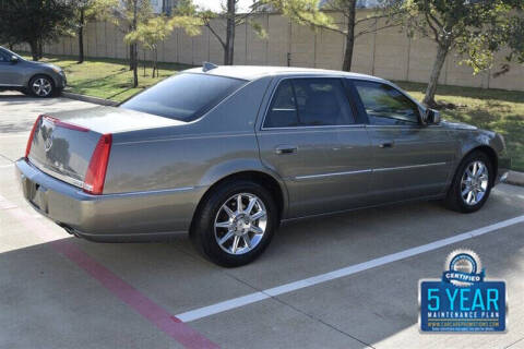 2011 Cadillac DTS Luxury Collection