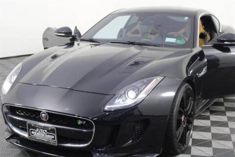 2016 Jaguar F-TYPE R