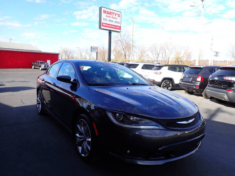 2016 Chrysler 200 S's photo