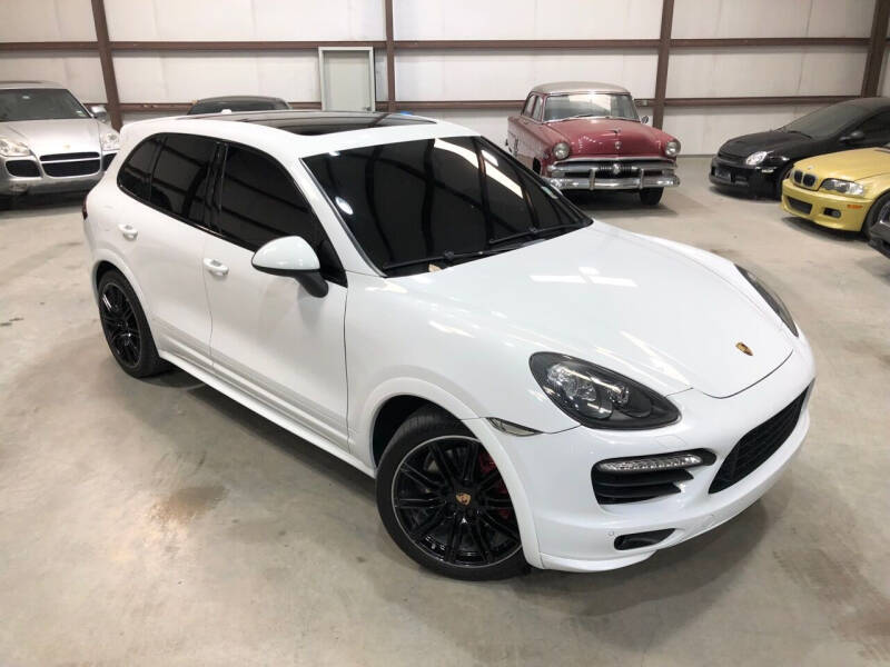 2013 Porsche Cayenne GTS