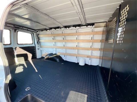 2024 GMC Savana 2500