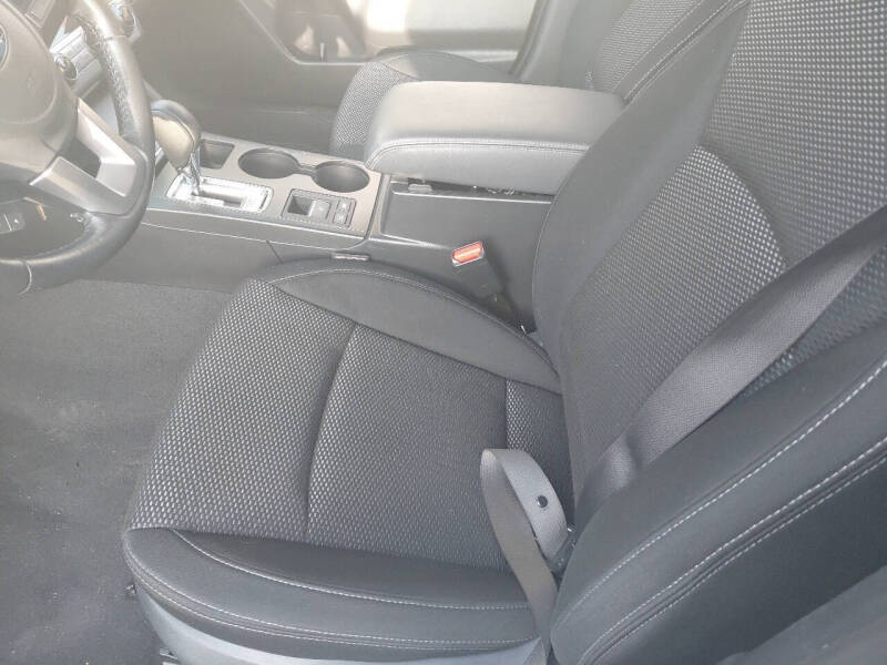 2017 Subaru Outback 2.5i Premium