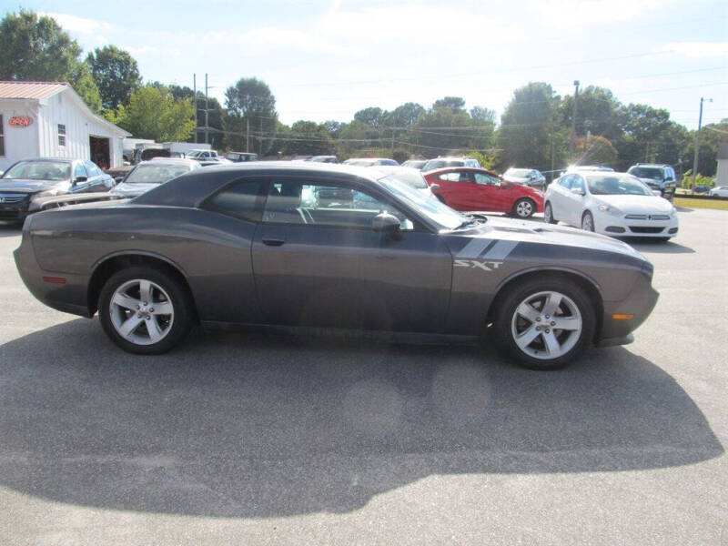 2013 Dodge Challenger SXT