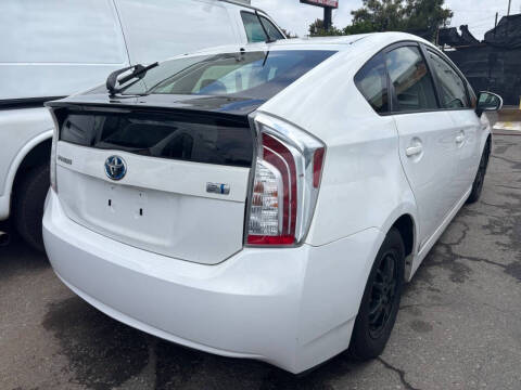 2013 Toyota Prius Two